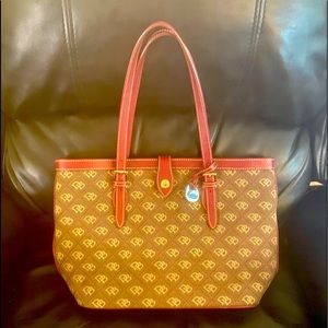 Dooney and Bourke bucket bag